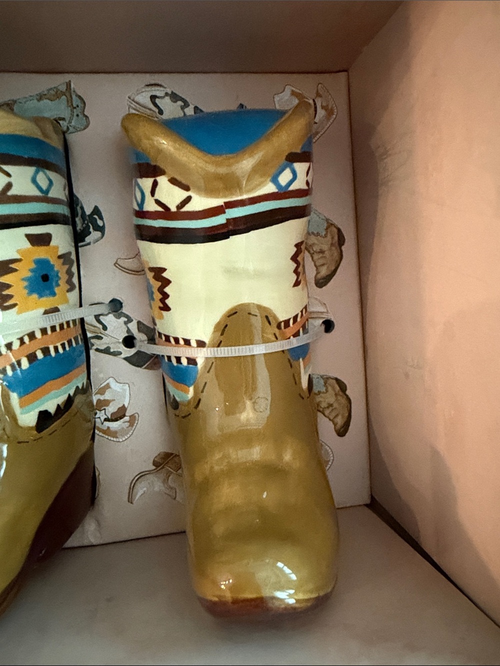 🐴 Blue Sky Clayworks Horse Boot Salt & Pepper Set • NIB - Picture 8 of 8